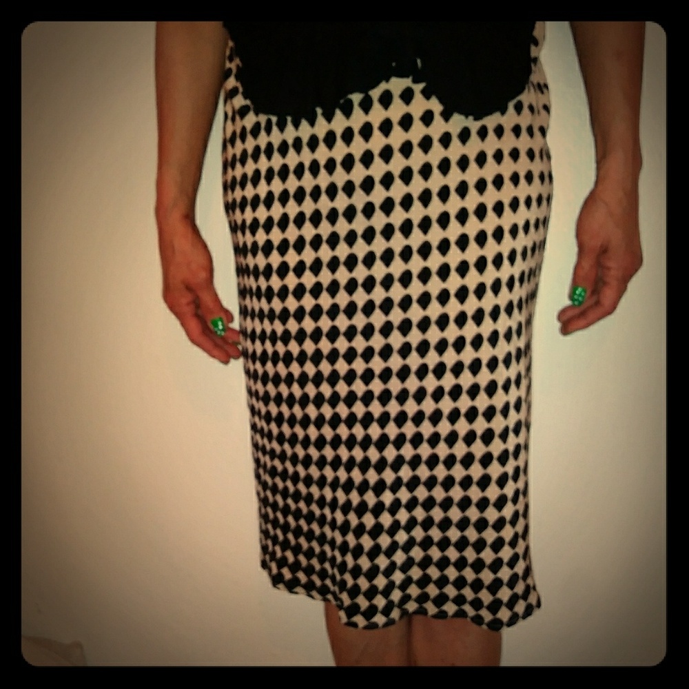 Black and White Silk Patterned Skirt
